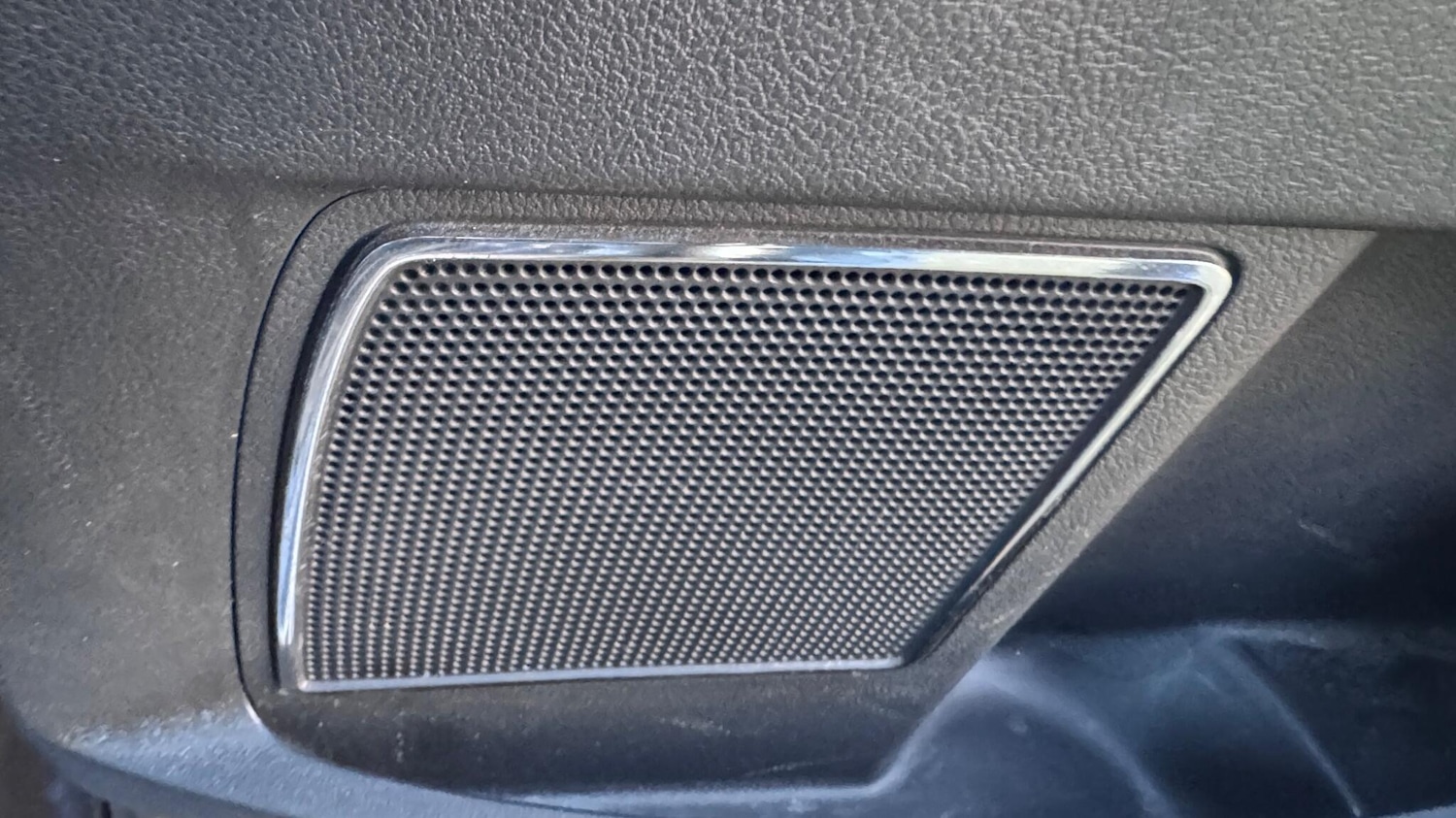 Used Ford Mondeo 2010 for sale - 77174963: Photo 32