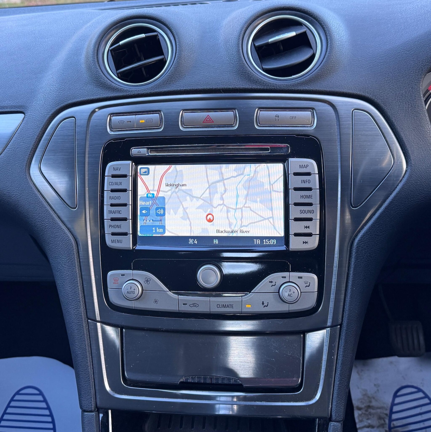 Used Ford Mondeo 2010 for sale - 77174963: Photo 45