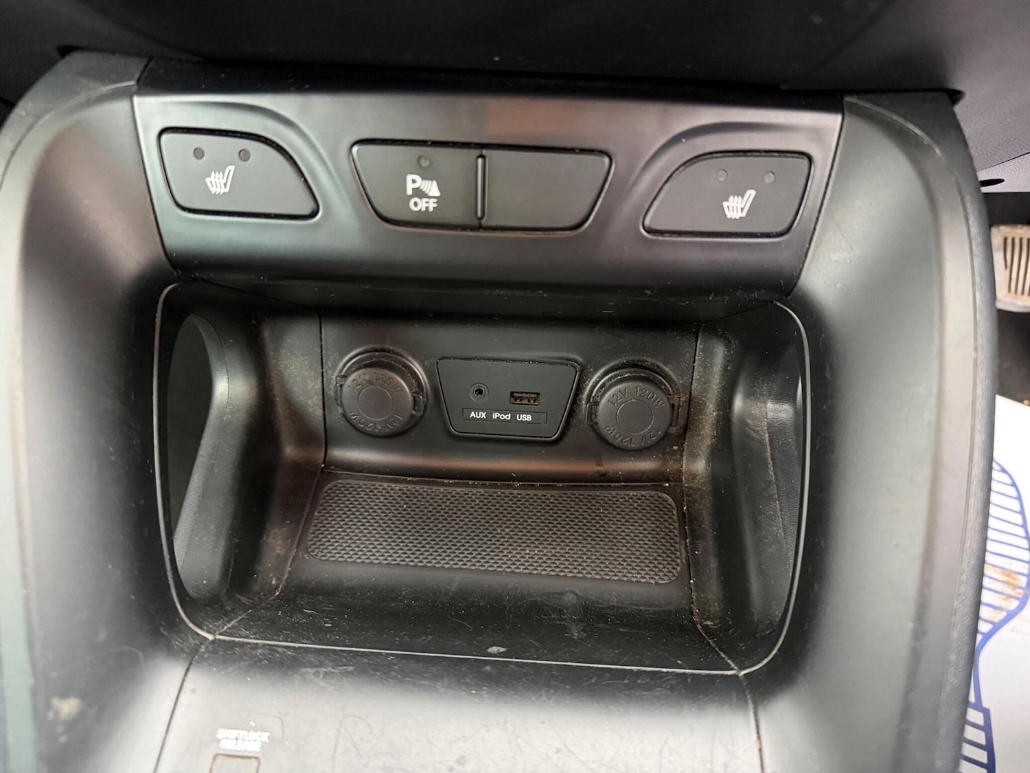 Used Hyundai Ix35 2011 for sale - 77040216: Photo 33