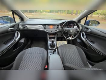 Used Vauxhall Astra 2018 for sale - 79830947: Photo