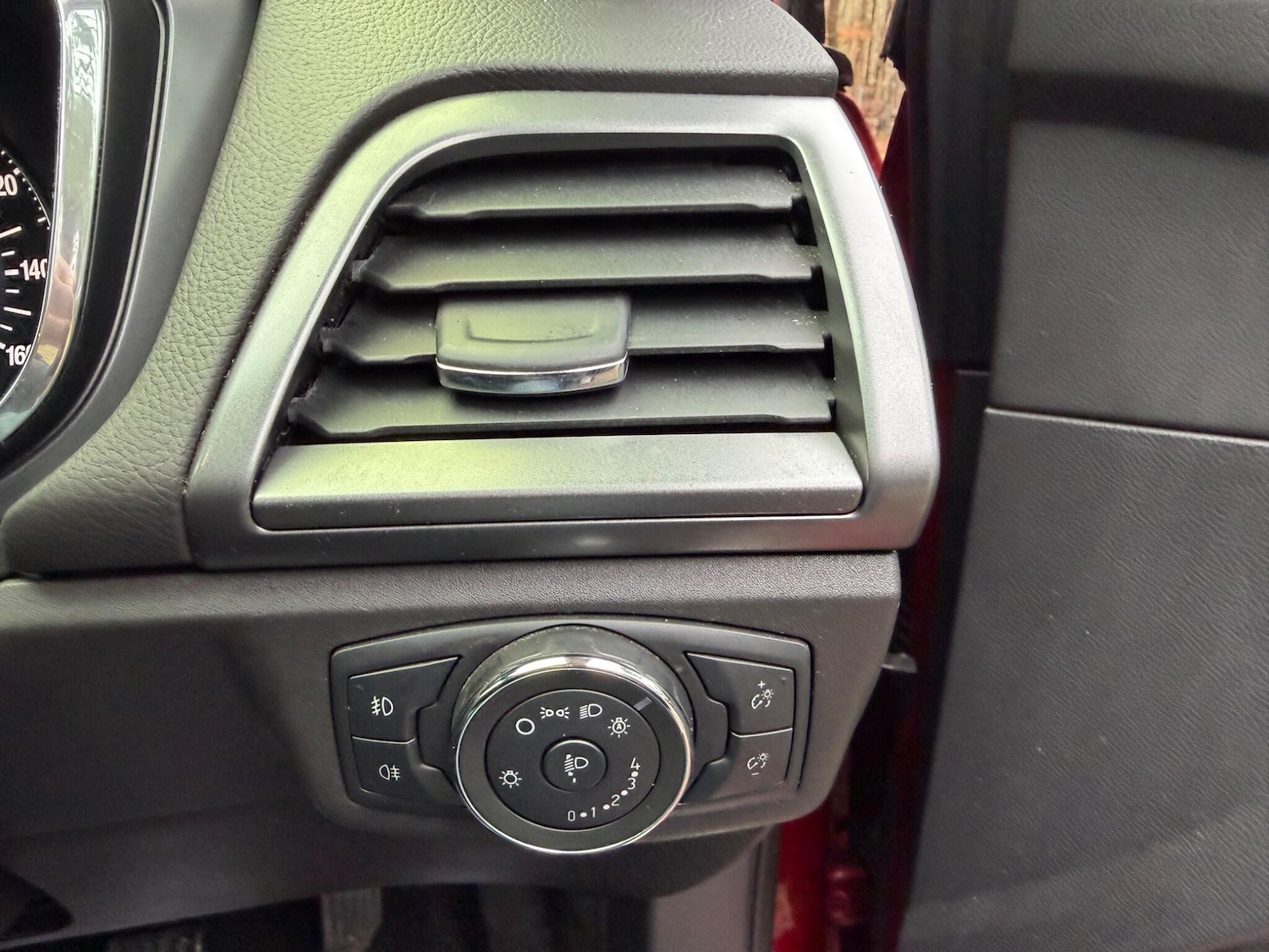 Used Ford Mondeo 2015 for sale - 77315128: Photo 37