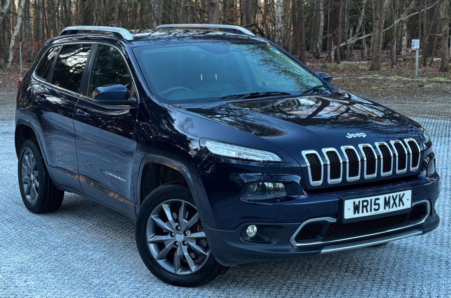 Used Jeep Cherokee 2015 for sale - 77120233: Photo 1