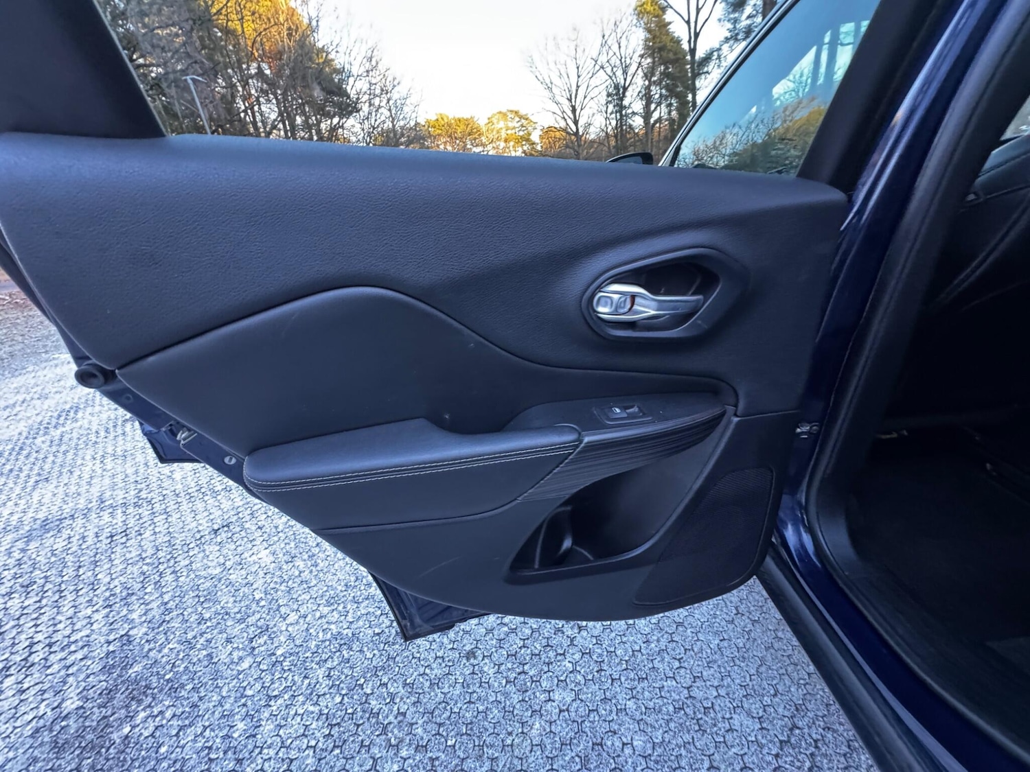 Used Jeep Cherokee 2015 for sale - 77120233: Photo 18