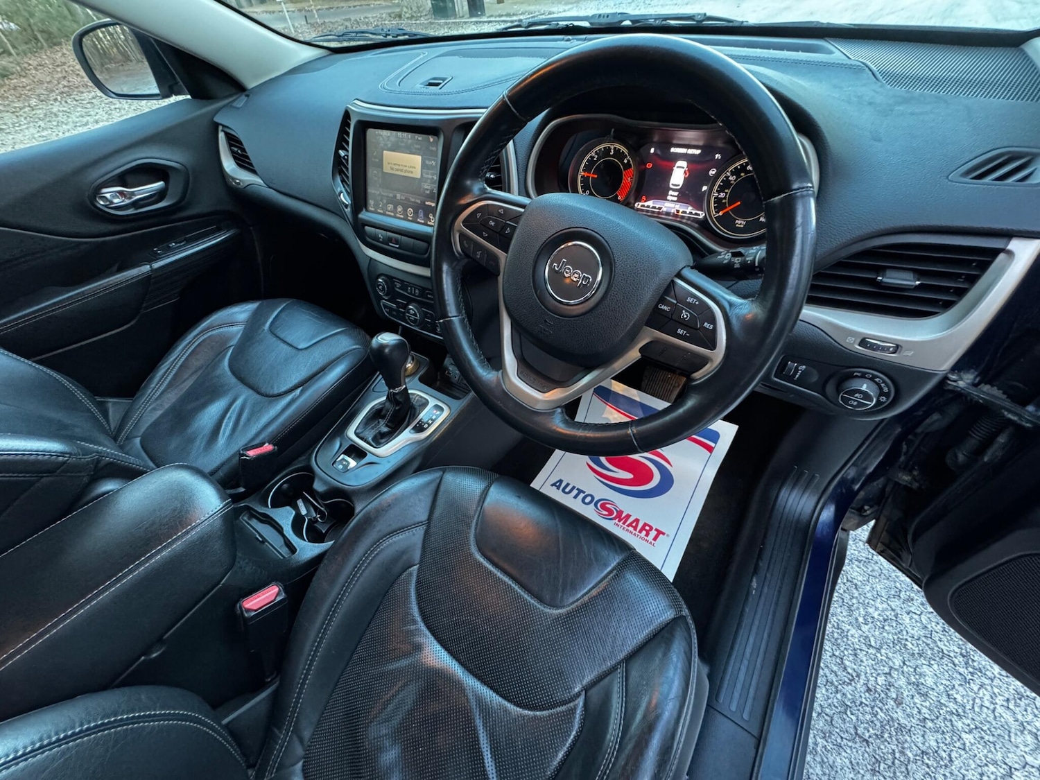 Used Jeep Cherokee 2015 for sale - 77120233: Photo 29