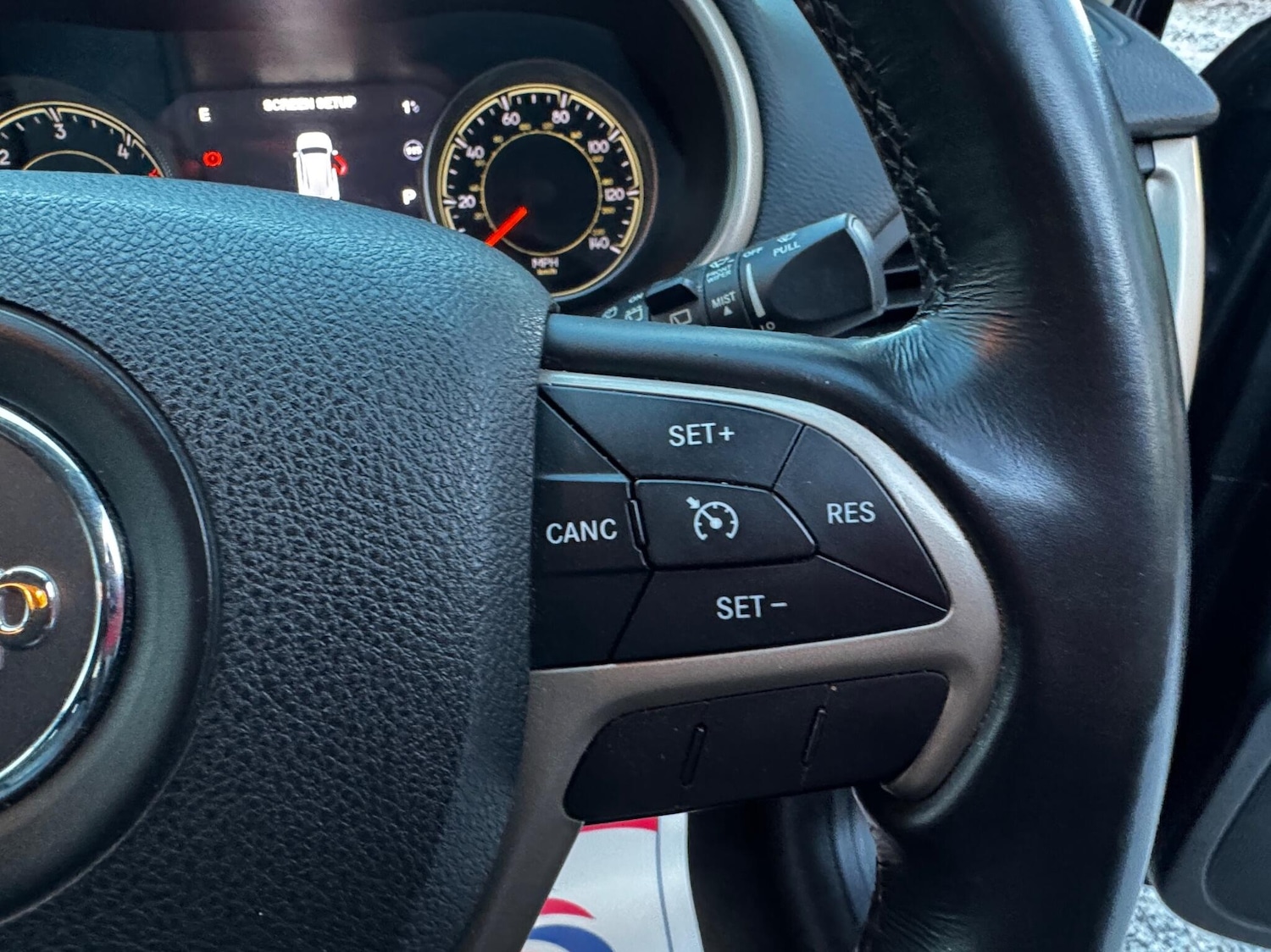 Used Jeep Cherokee 2015 for sale - 77120233: Photo 30