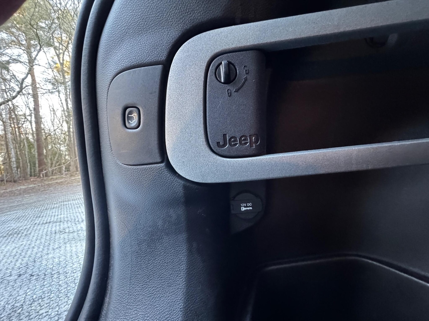 Used Jeep Cherokee 2015 for sale - 77120233: Photo 36