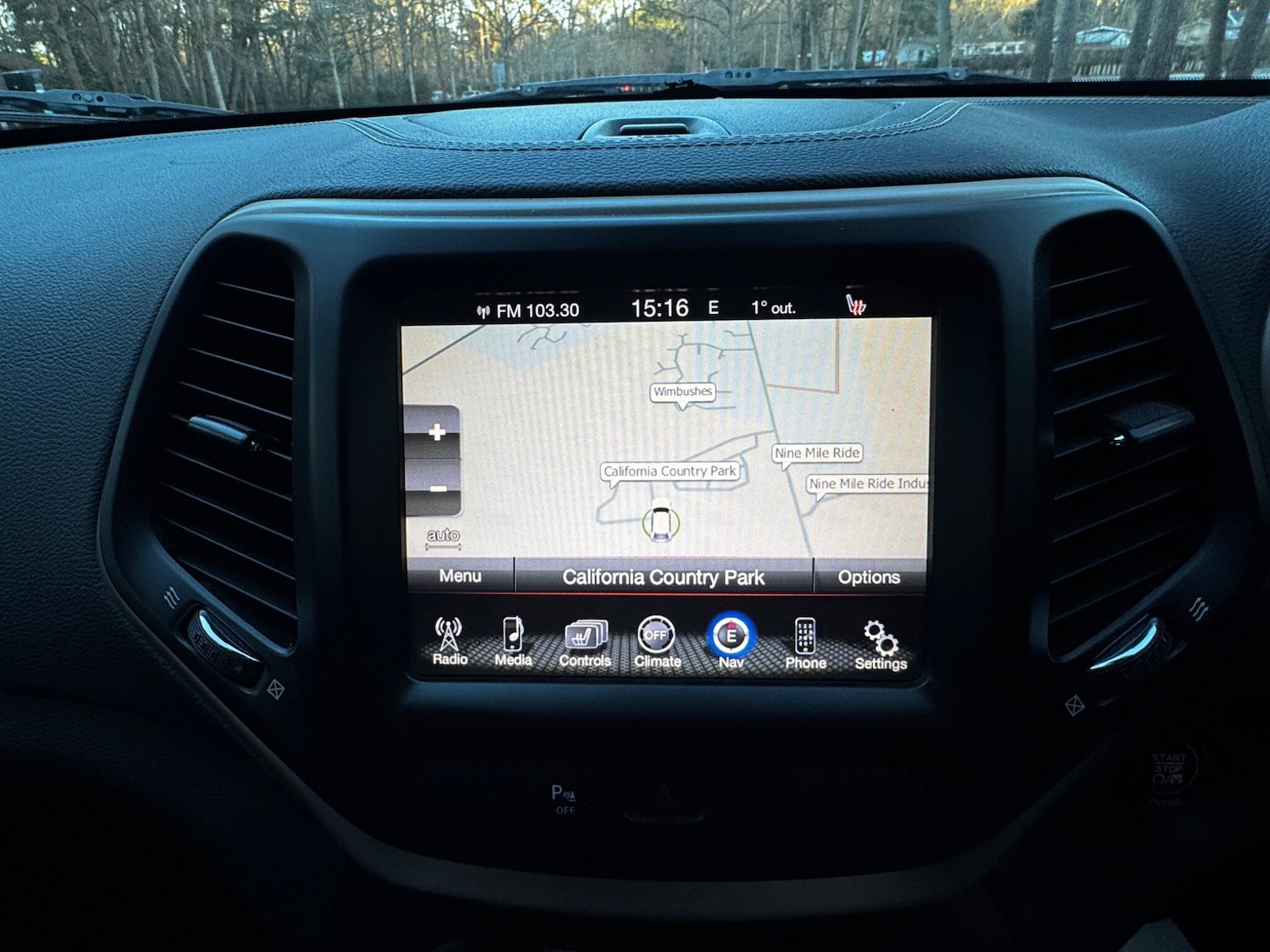 Used Jeep Cherokee 2015 for sale - 77120233: Photo 44