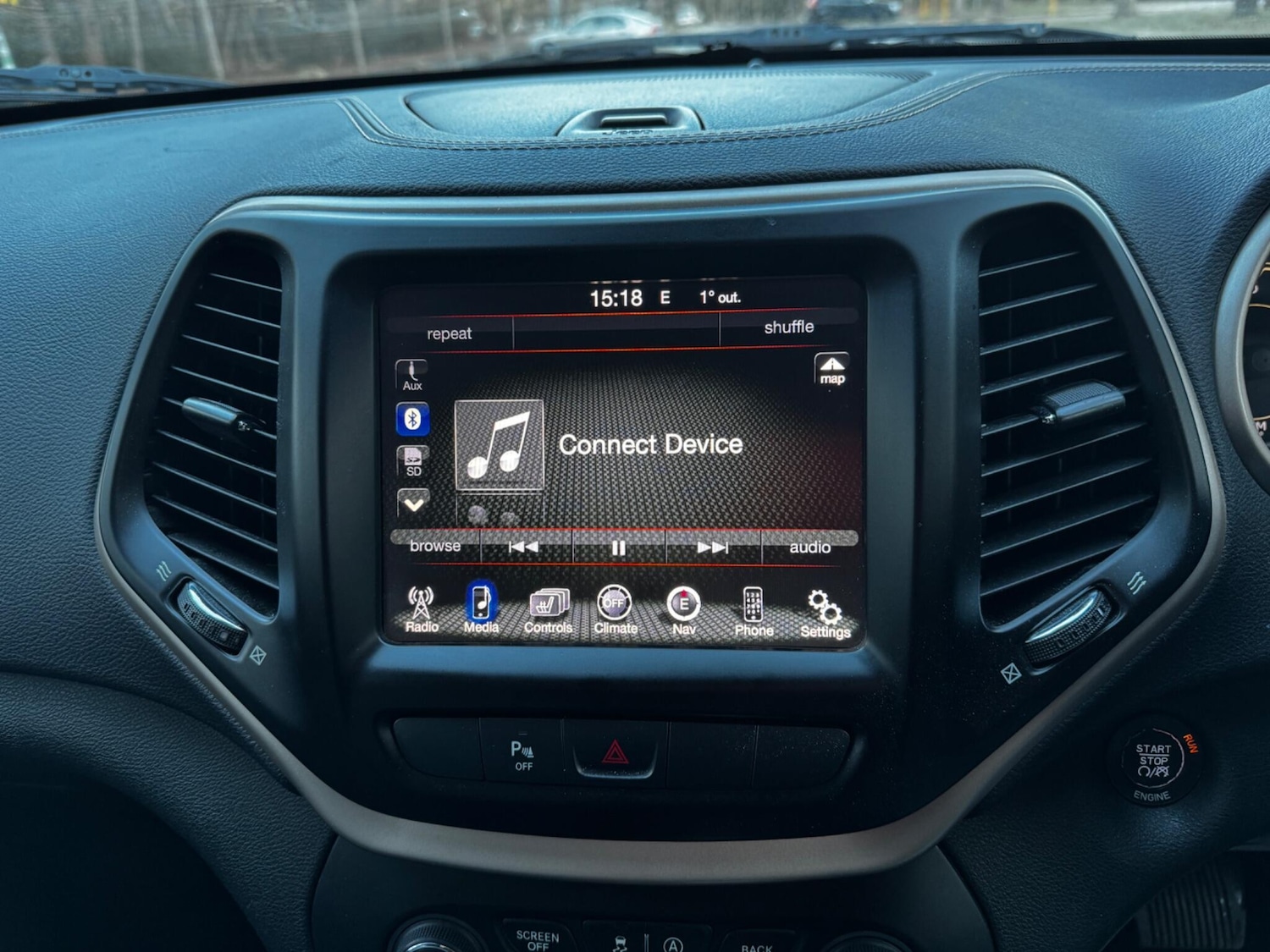 Used Jeep Cherokee 2015 for sale - 77120233: Photo 54