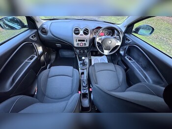 Used Alfa Romeo MiTo 2011 for sale - 77039733: Photo