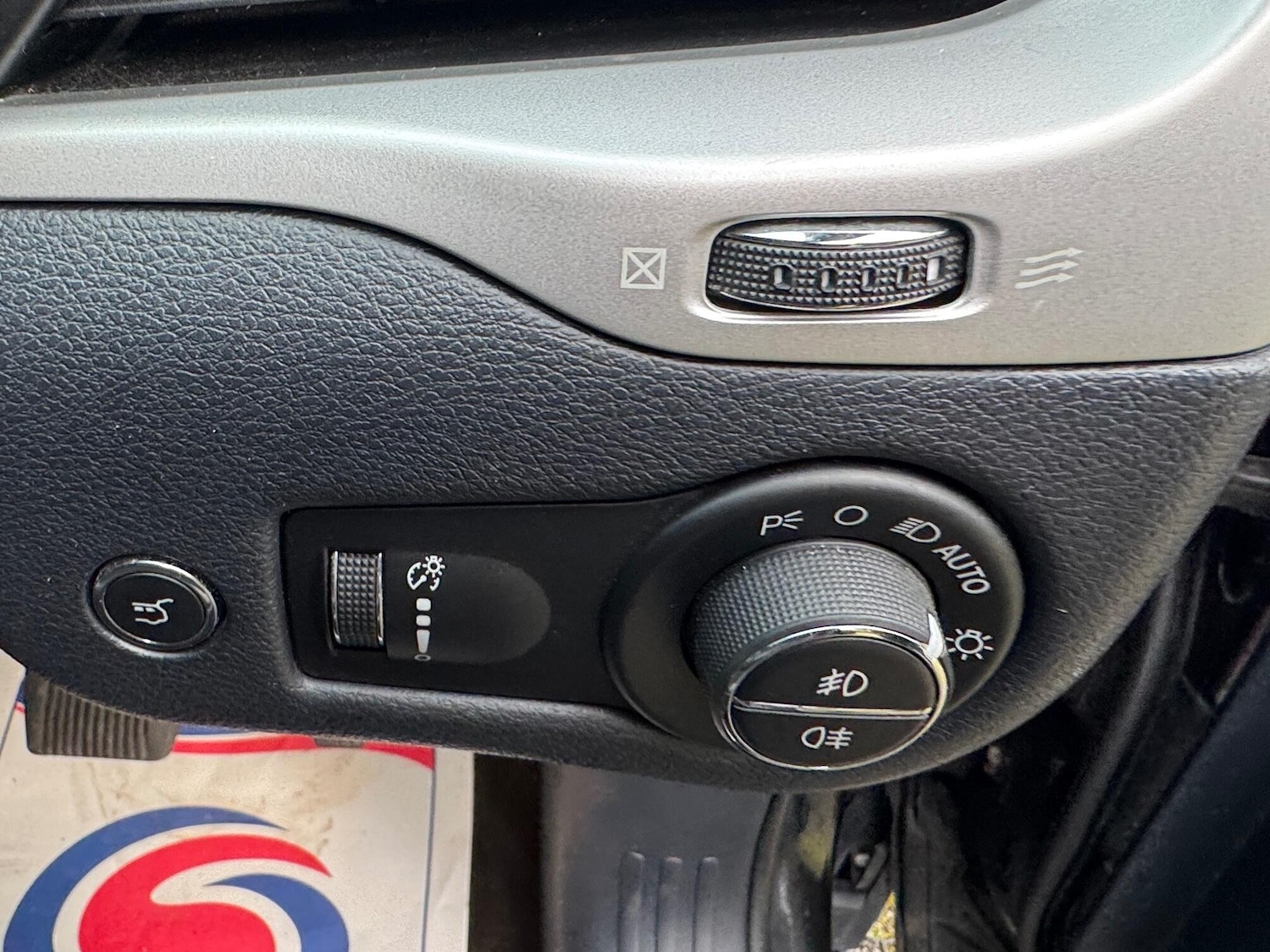 Used Jeep Cherokee for sale - 77753088: Photo 23