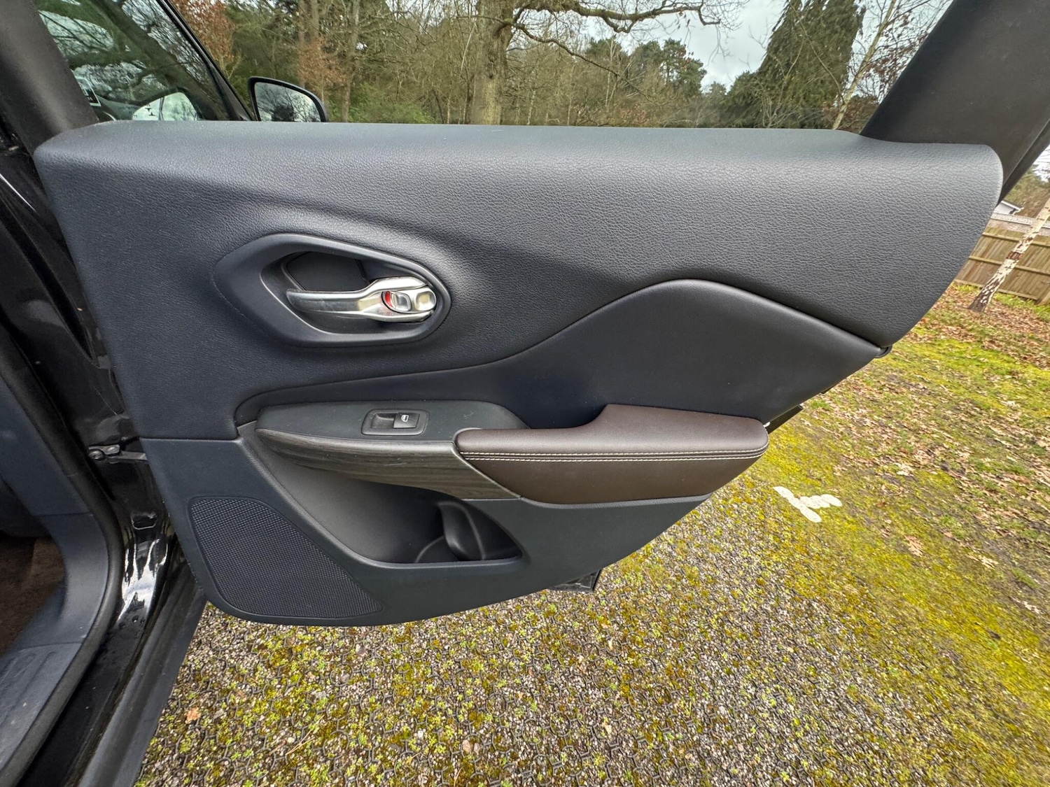 Used Jeep Cherokee for sale - 77753088: Photo 26