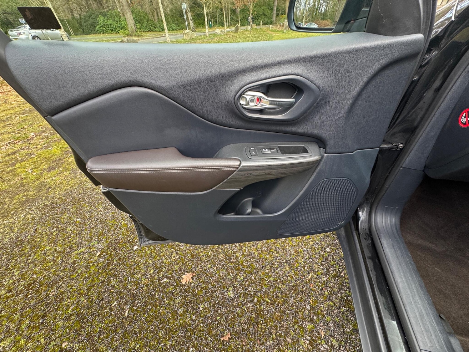 Used Jeep Cherokee for sale - 77753088: Photo 27