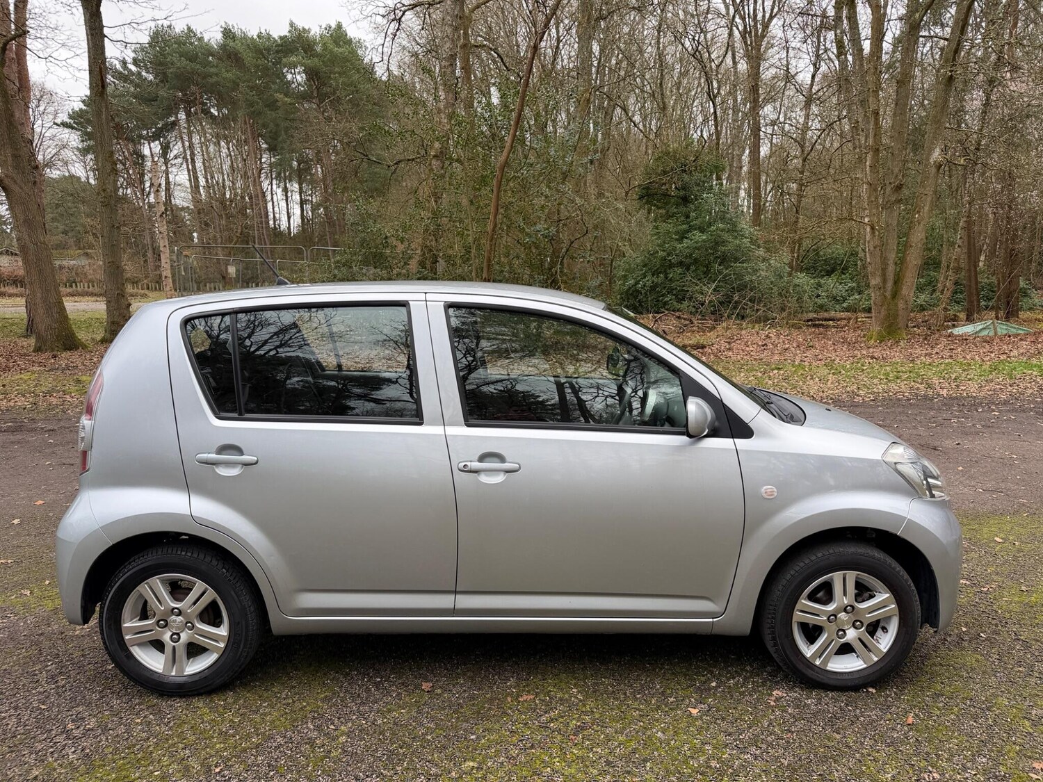 Used Daihatsu Sirion for sale - 77696286: Photo 6