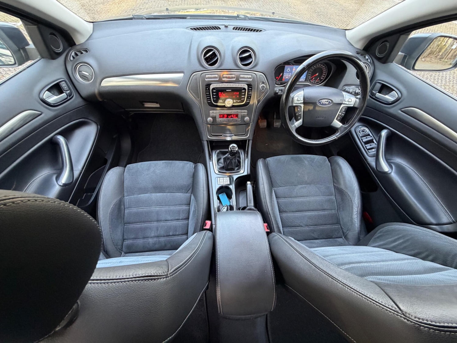 Used Ford Mondeo 2010 for sale - 78184683: Photo 2