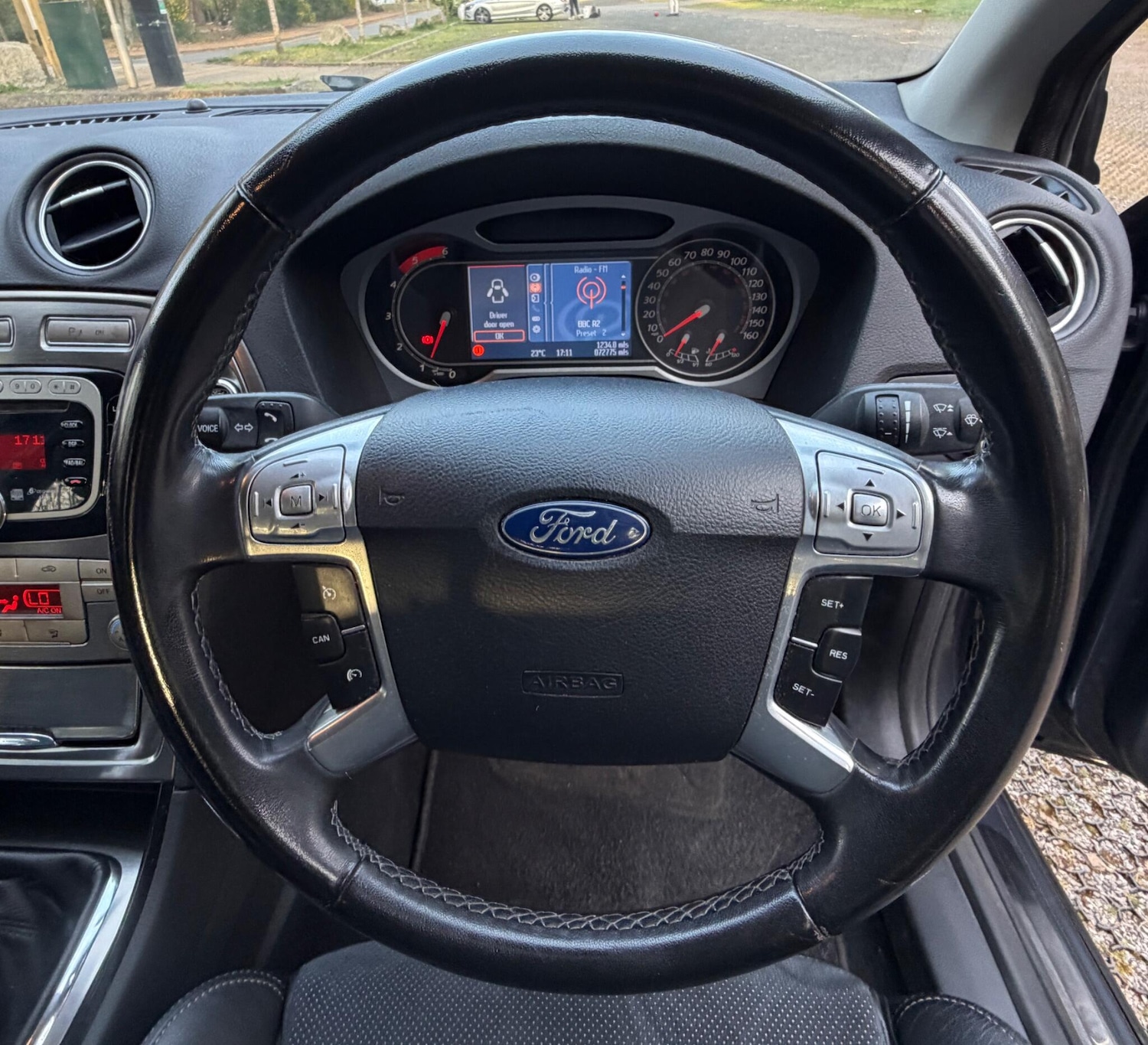 Used Ford Mondeo 2010 for sale - 78184683: Photo 21