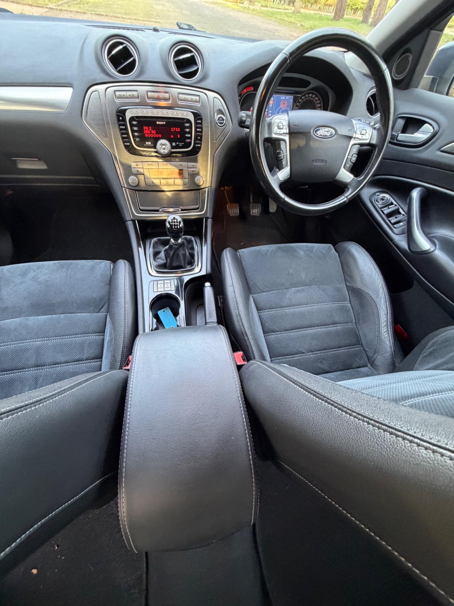 Used Ford Mondeo 2010 for sale - 78184683: Photo 33