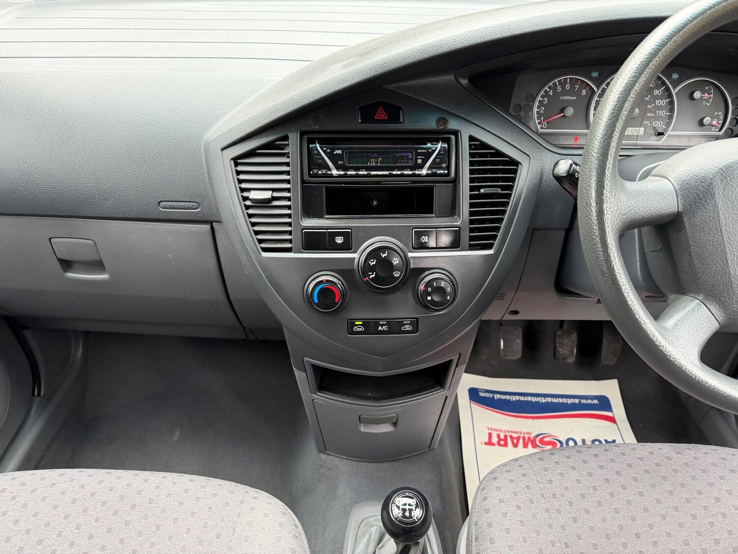 Used Kia Carens for sale - 77683258: Photo 24