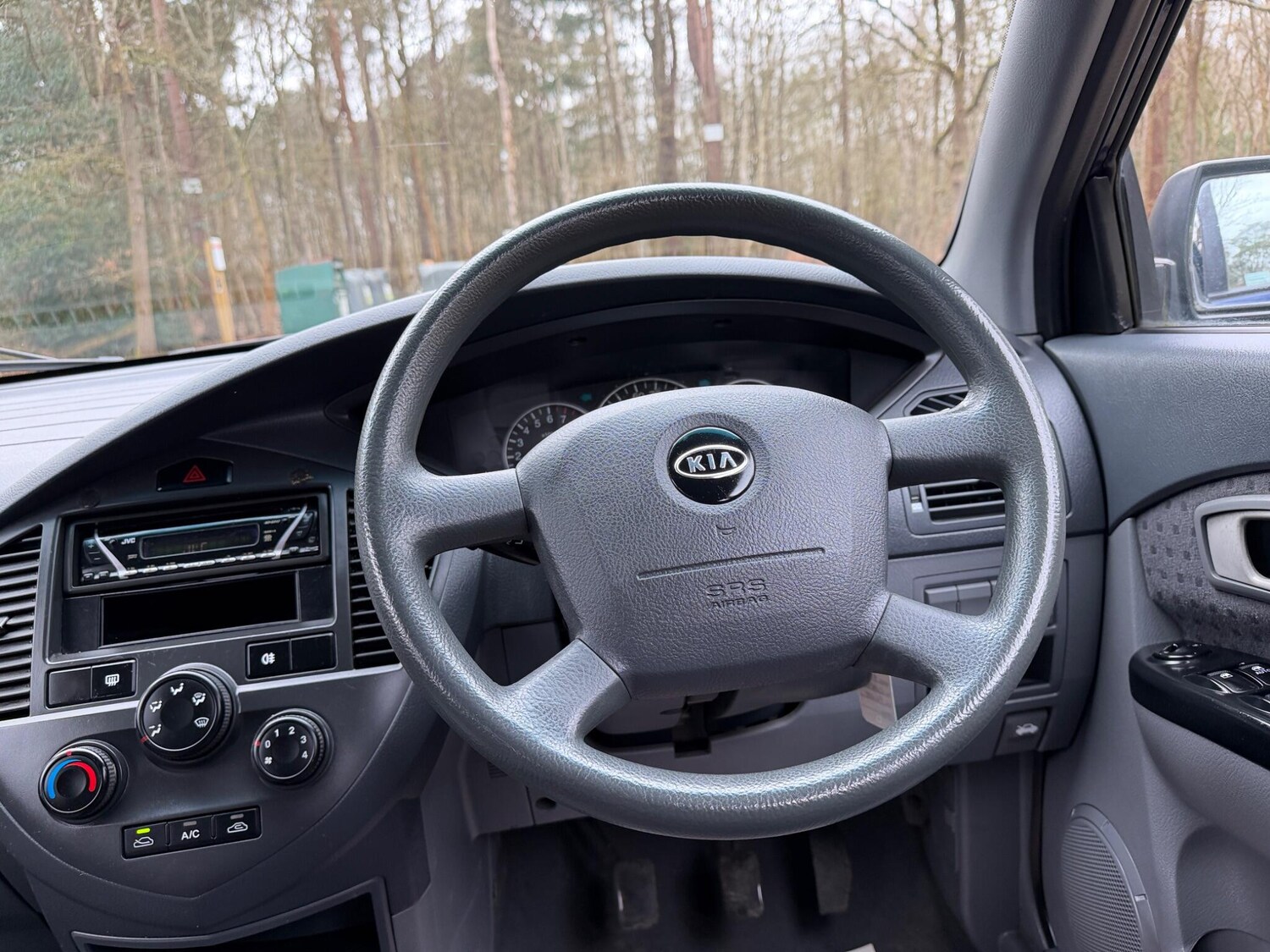 Used Kia Carens for sale - 77683258: Photo 25