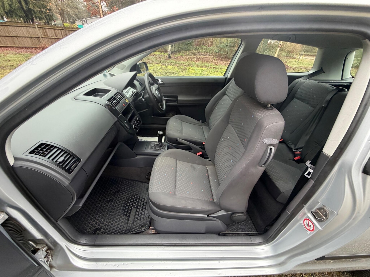 Used Volkswagen Polo 2004 for sale - 77793628: Photo 19