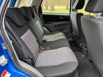 Used Suzuki SX4 2010 for sale - 77925299: Photo