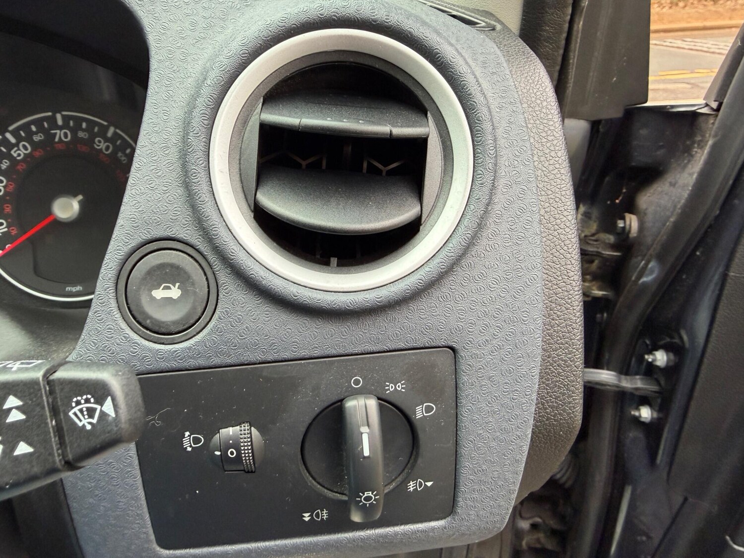 Used Ford Fusion 2010 for sale - 77633399: Photo 31