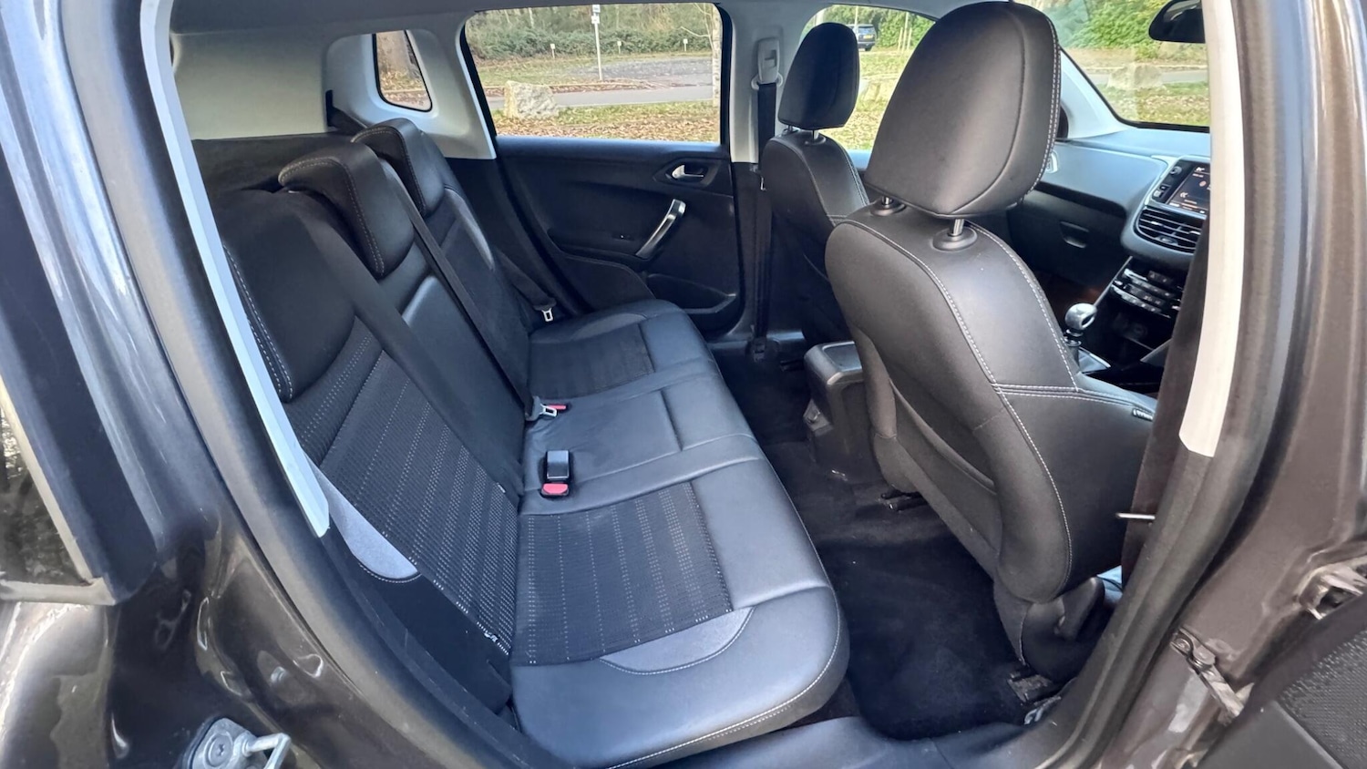 Used Peugeot 2008 2018 for sale - 77040394: Photo 5