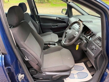 Used Vauxhall Zafira 2010 for sale - 78809189: Photo