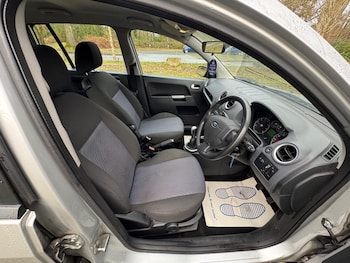 Used Ford Fusion 2006 for sale - 77722911: Photo