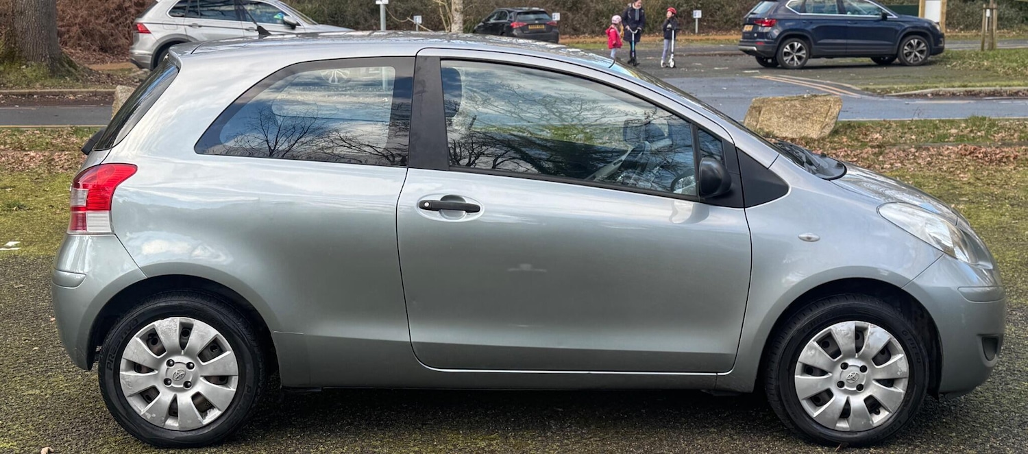 Used Toyota Yaris 2010 for sale - 77564802: Photo 10