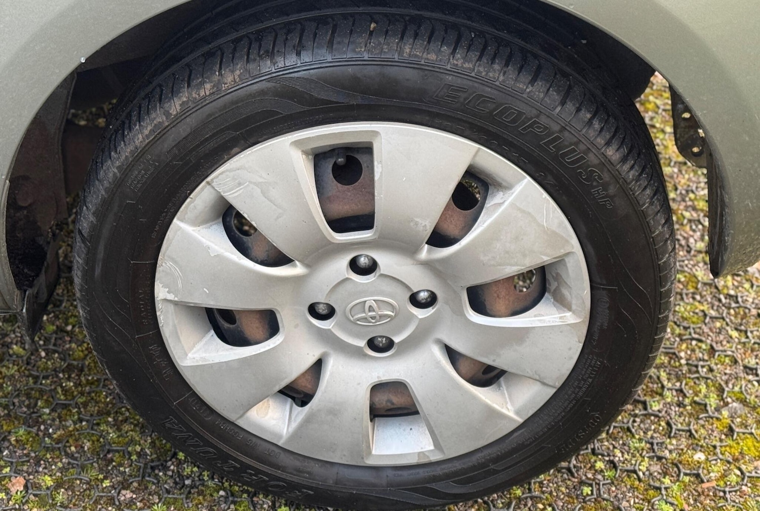 Used Toyota Yaris 2010 for sale - 77564802: Photo 18