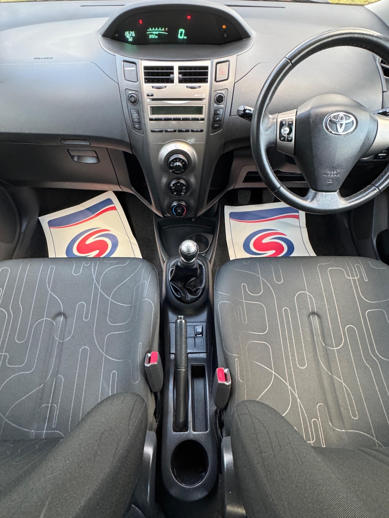 Used Toyota Yaris 2010 for sale - 77564802: Photo 27