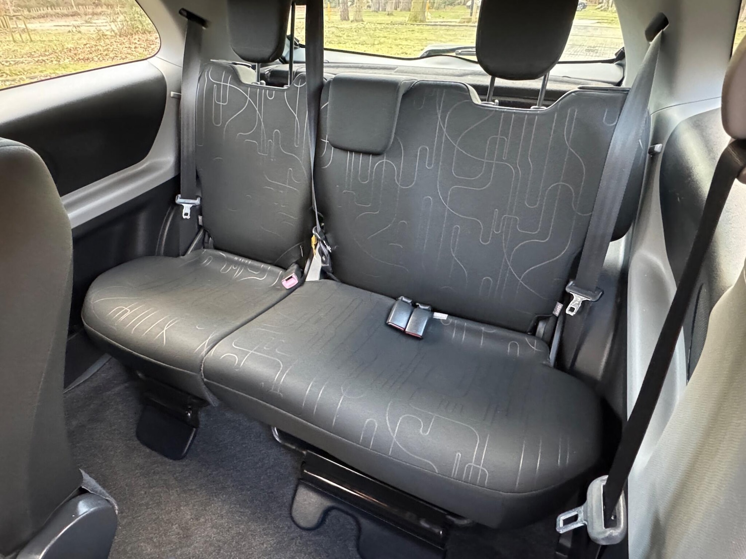 Used Toyota Yaris 2010 for sale - 77564802: Photo 29