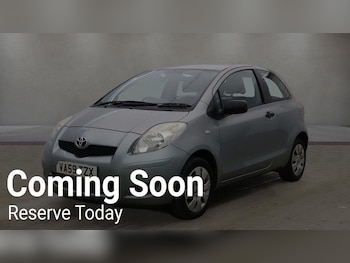 Used Toyota Yaris 2010 for sale - 77564802: Photo