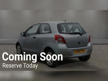 Used Toyota Yaris 2010 for sale - 77564802: Photo