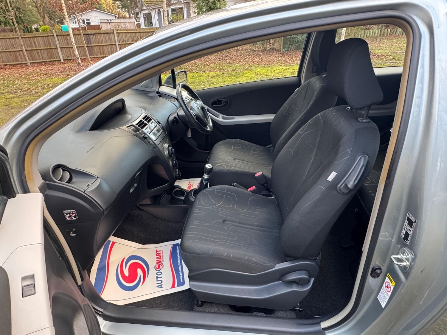 Used Toyota Yaris 2010 for sale - 77564802: Photo 4