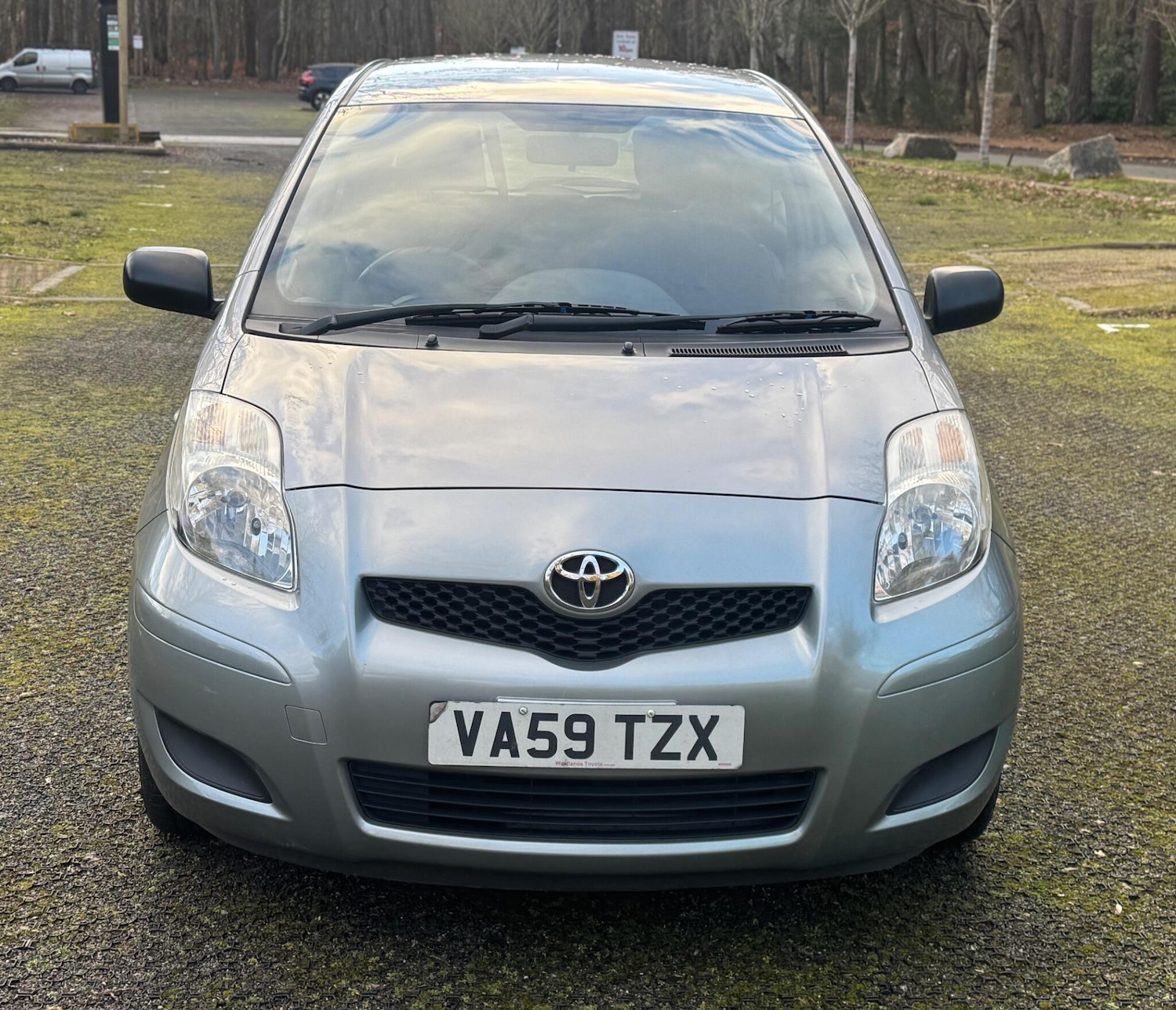Used Toyota Yaris 2010 for sale - 77564802: Photo 6