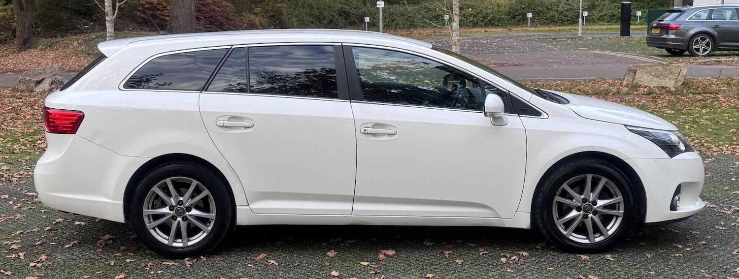 Used Toyota Avensis for sale - 77040856: Photo 6