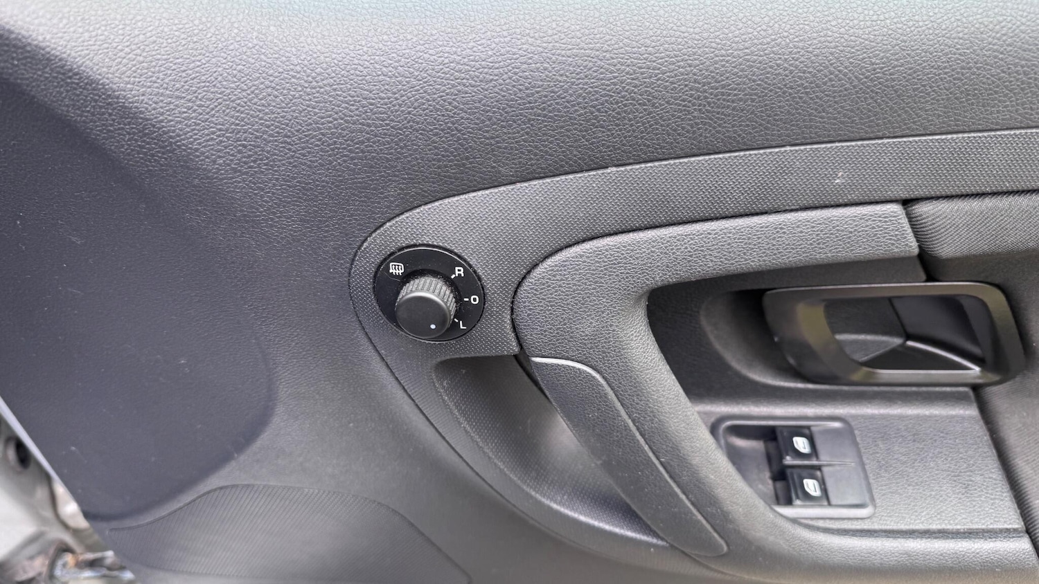 Used Skoda Fabia 2011 for sale - 77039961: Photo 26