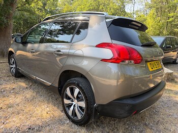 Used Peugeot 2008 2015 for sale - 79374696: Photo