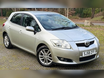 Toyota Auris feature image