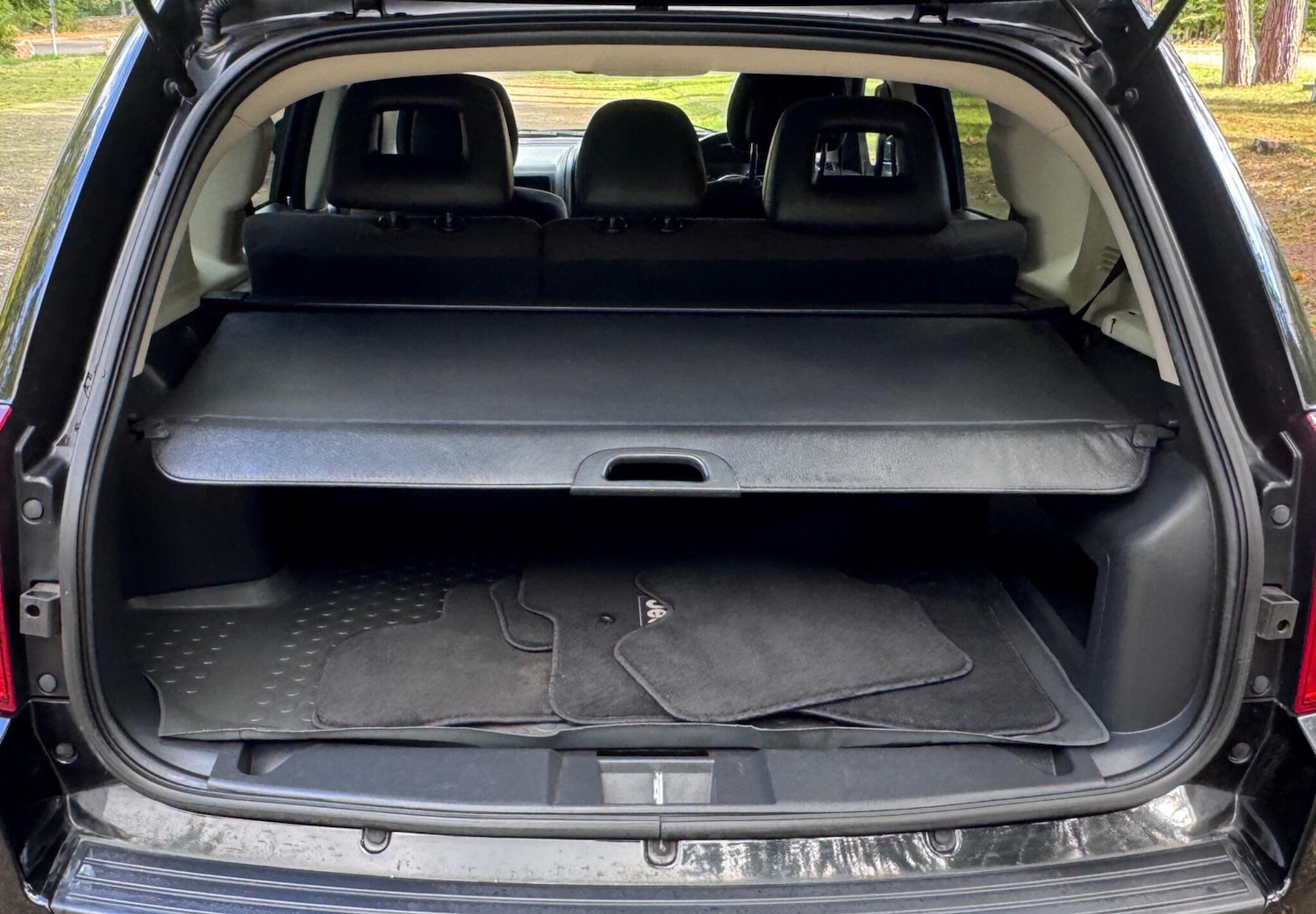 Used Jeep Compass 2011 for sale - 77040253: Photo 13