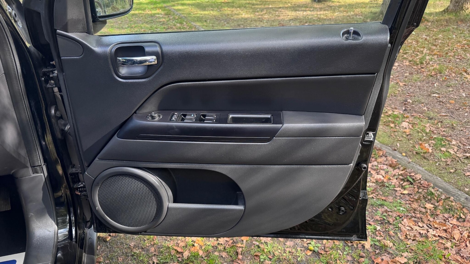 Used Jeep Compass 2011 for sale - 77040253: Photo 16