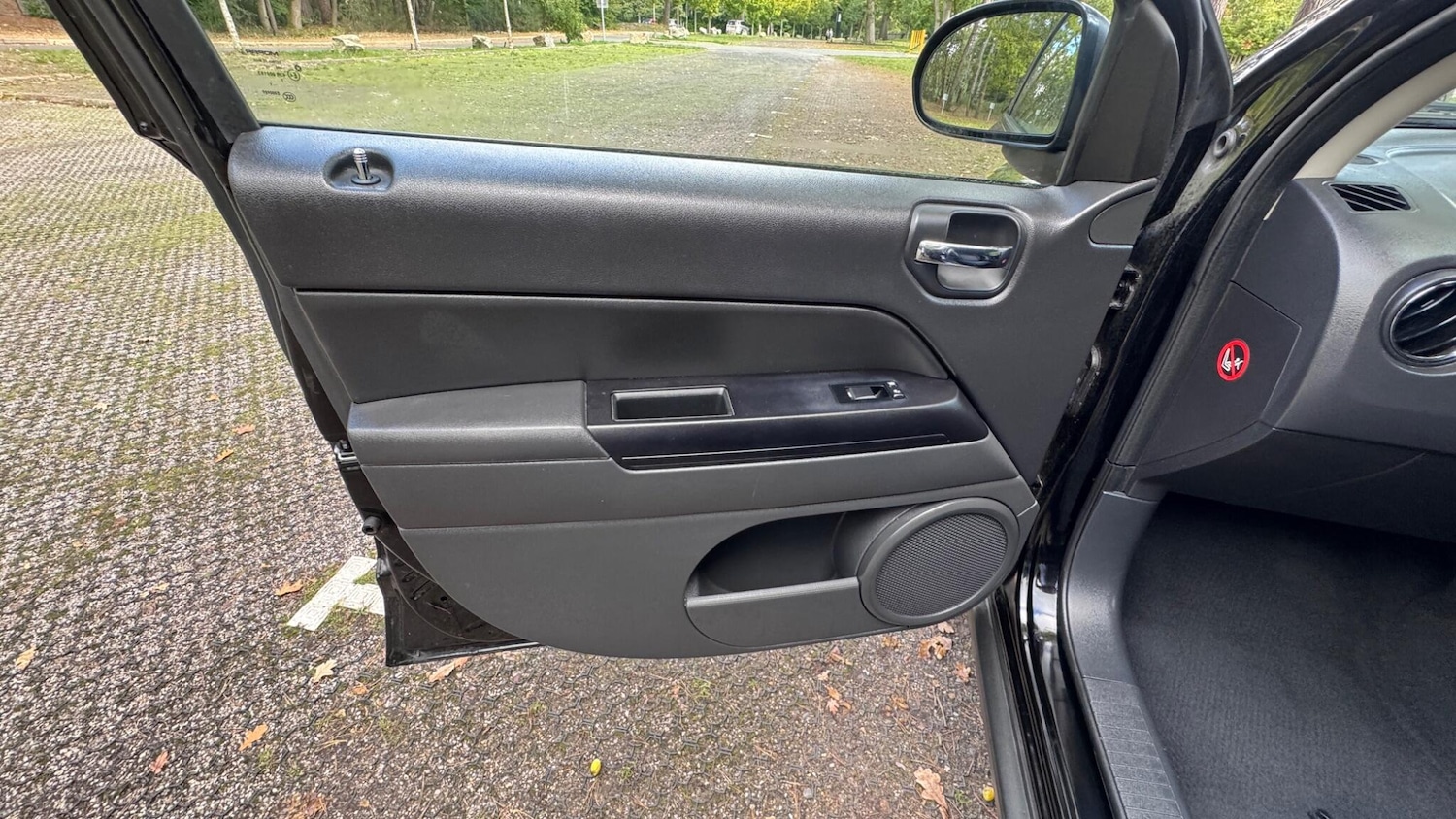 Used Jeep Compass 2011 for sale - 77040253: Photo 17