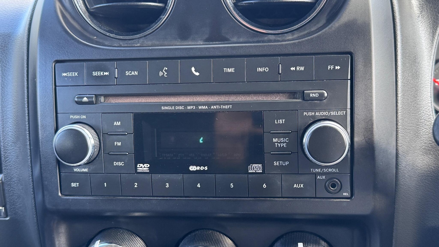 Used Jeep Compass 2011 for sale - 77040253: Photo 28