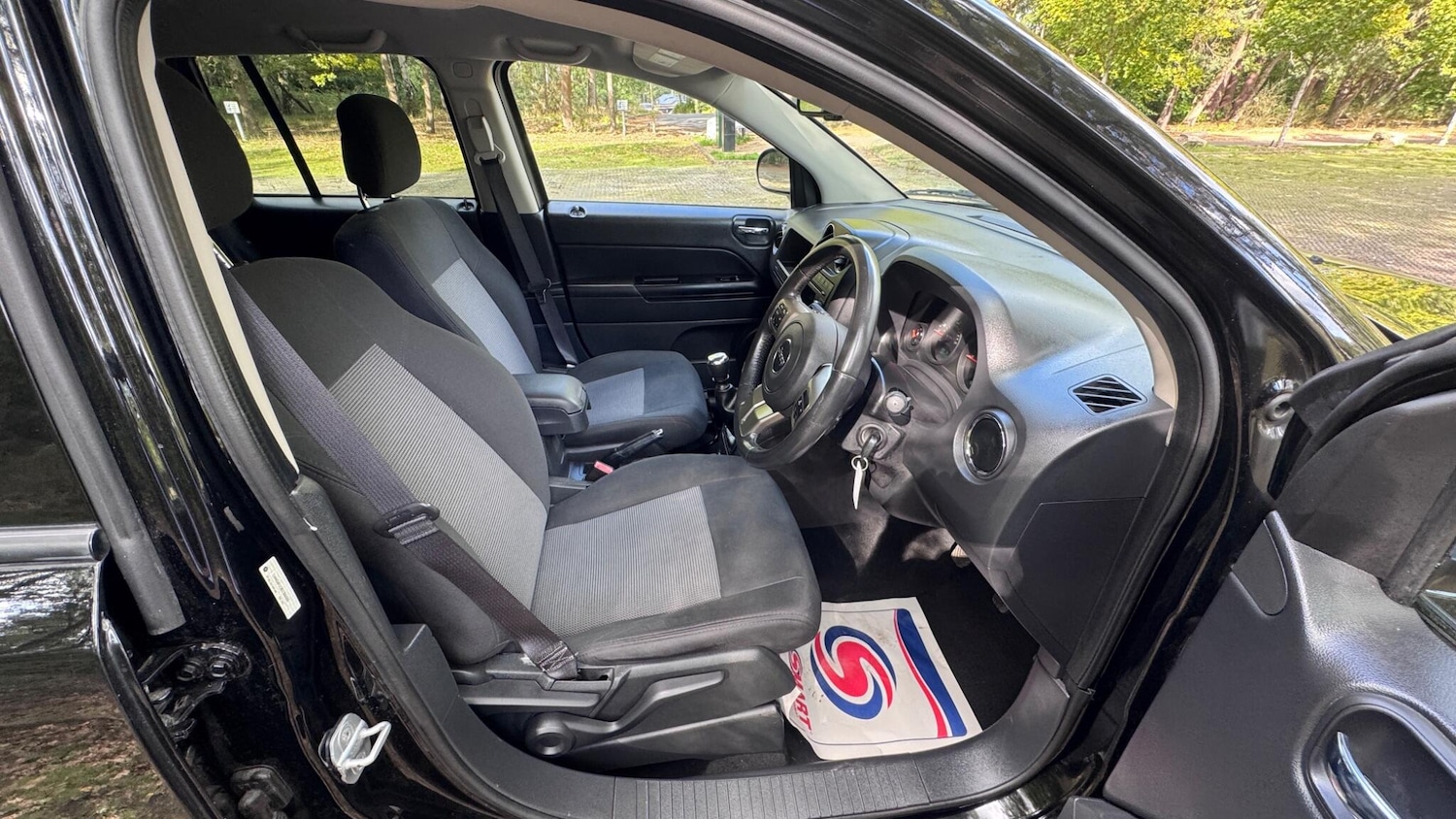 Used Jeep Compass 2011 for sale - 77040253: Photo 3