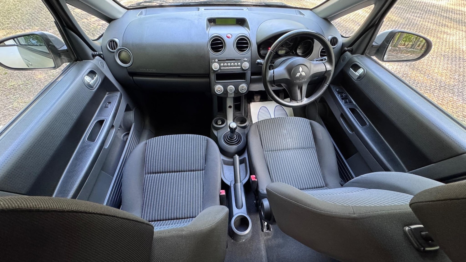 Used Mitsubishi Colt 2008 for sale - 77040701: Photo 2