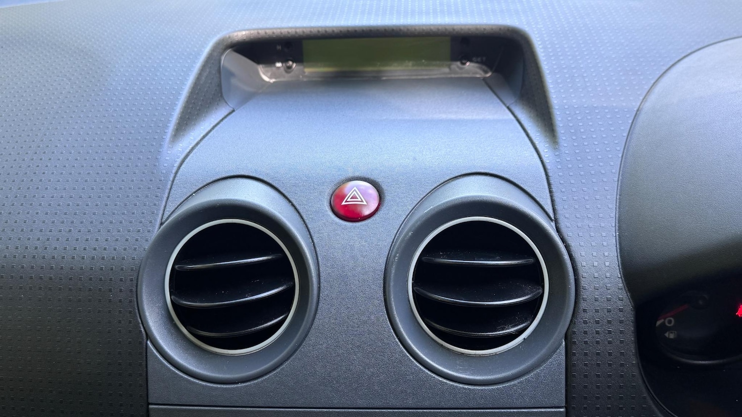 Used Mitsubishi Colt 2008 for sale - 77040701: Photo 28