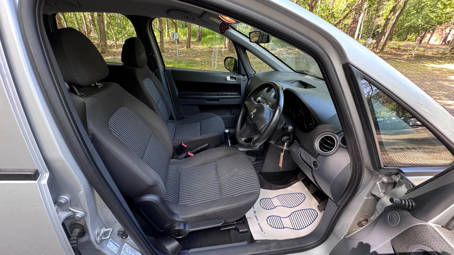 Used Mitsubishi Colt 2008 for sale - 77040701: Photo 4