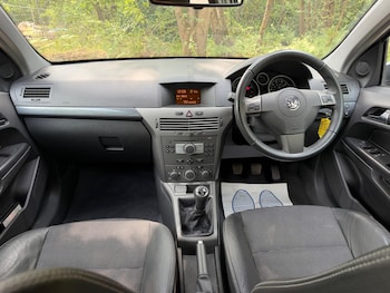 Used Vauxhall Astra 2005 for sale - 79279570: Photo