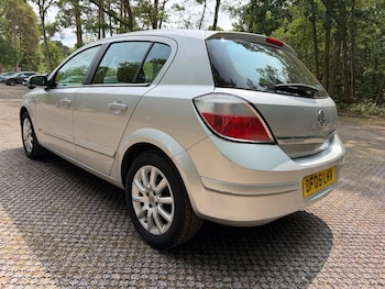 Used Vauxhall Astra 2005 for sale - 79279570: Photo